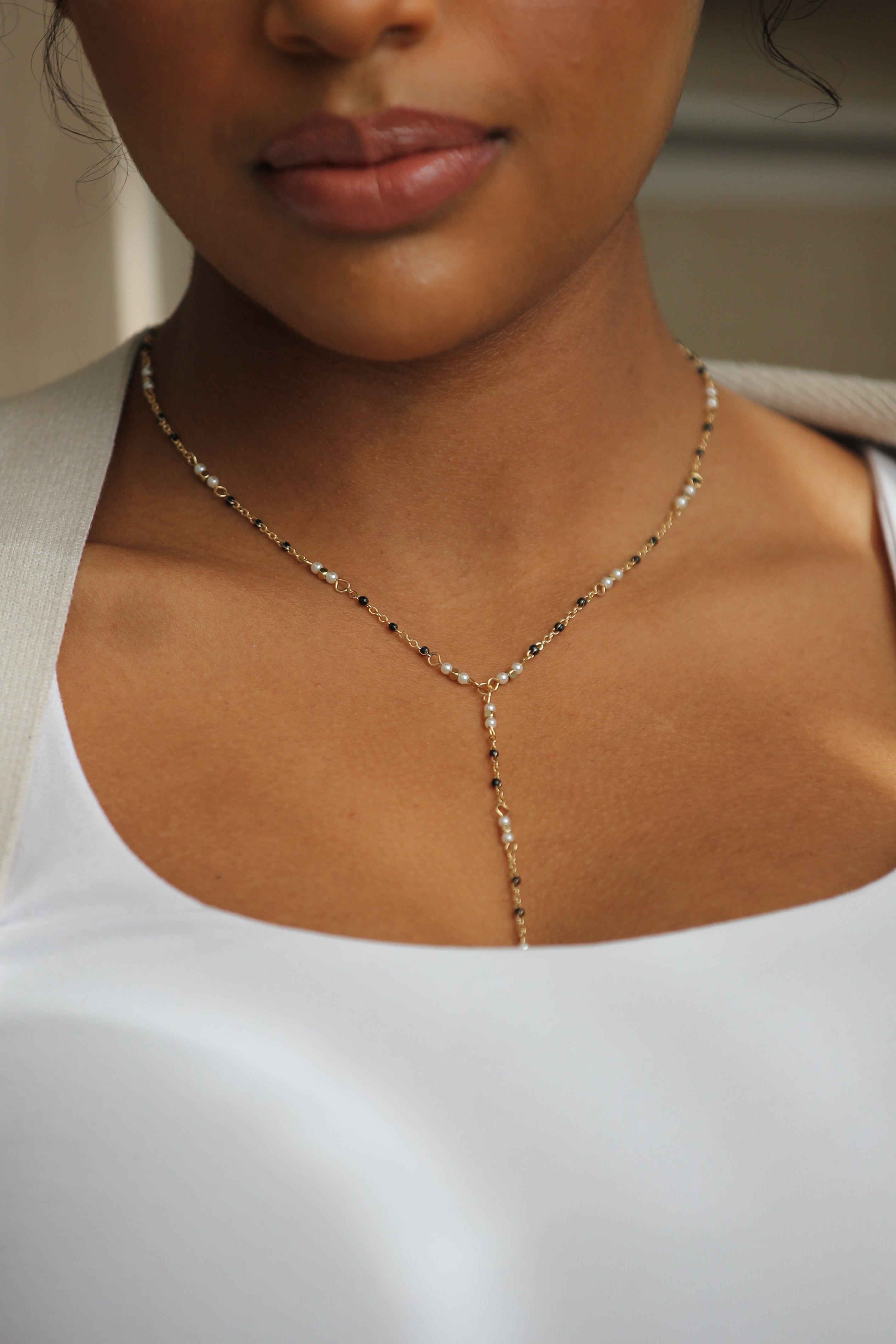 Dainty Pearl & Onyx Necklace