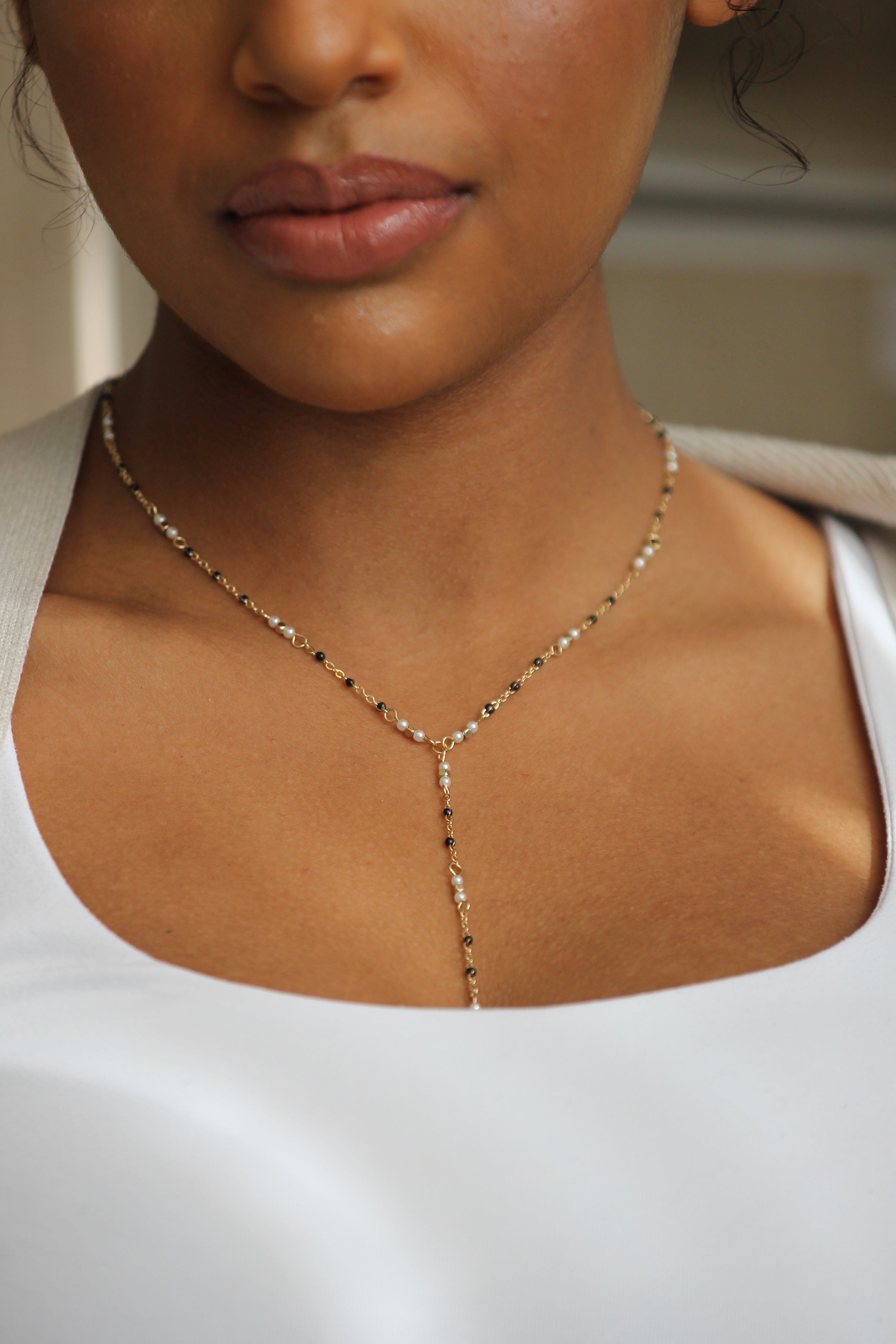 Dainty Pearl & Onyx Necklace