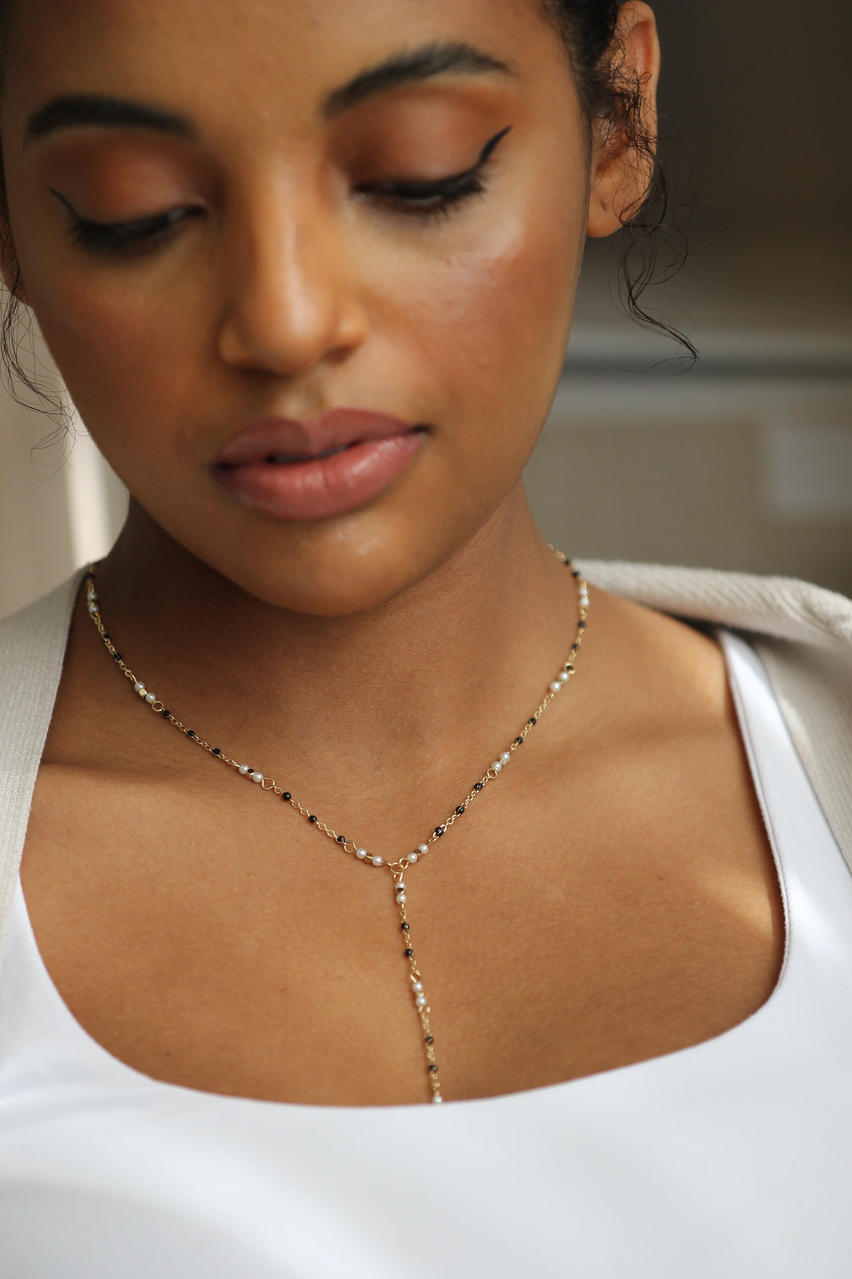 Dainty Pearl & Onyx Necklace