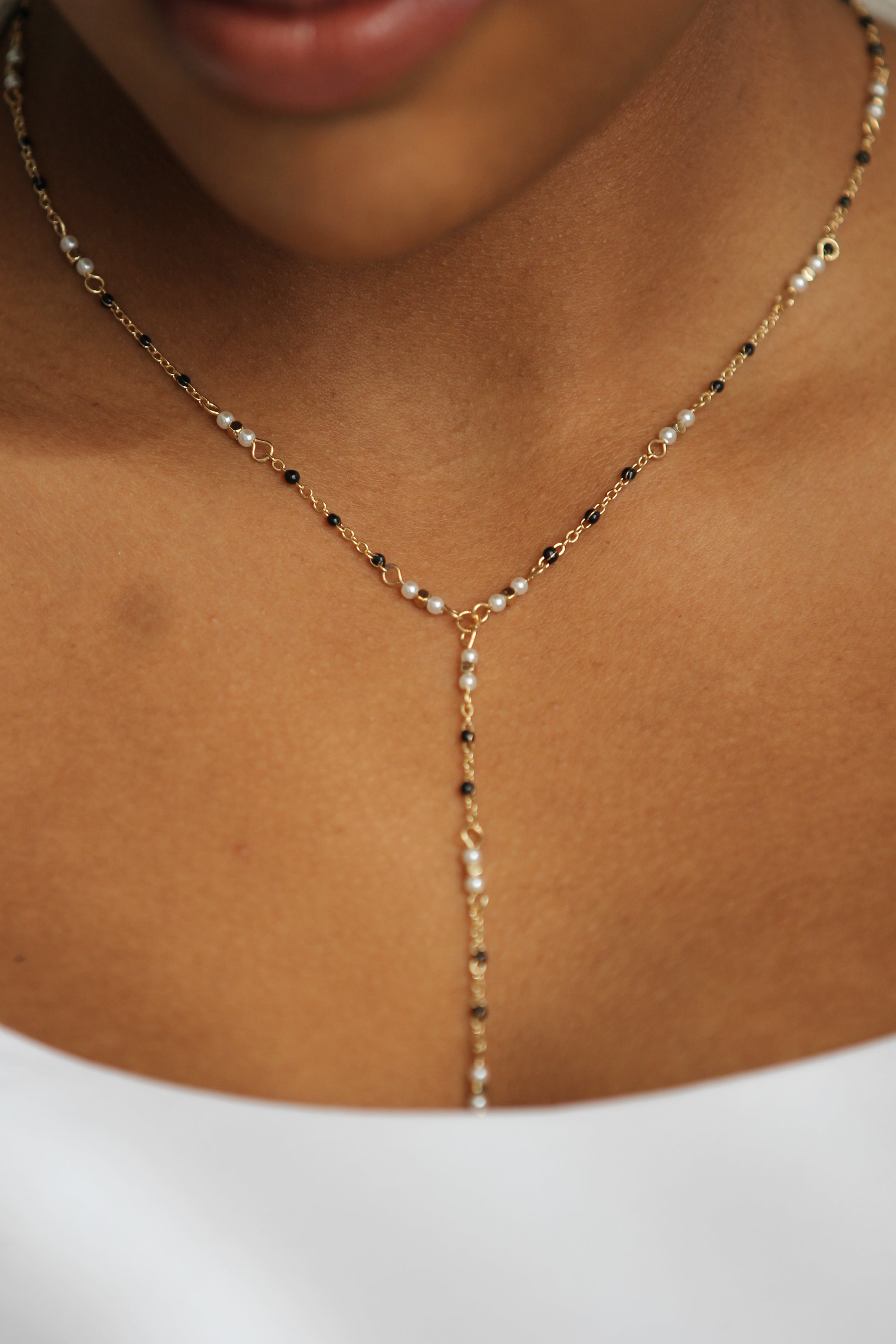 Dainty Pearl & Onyx Necklace